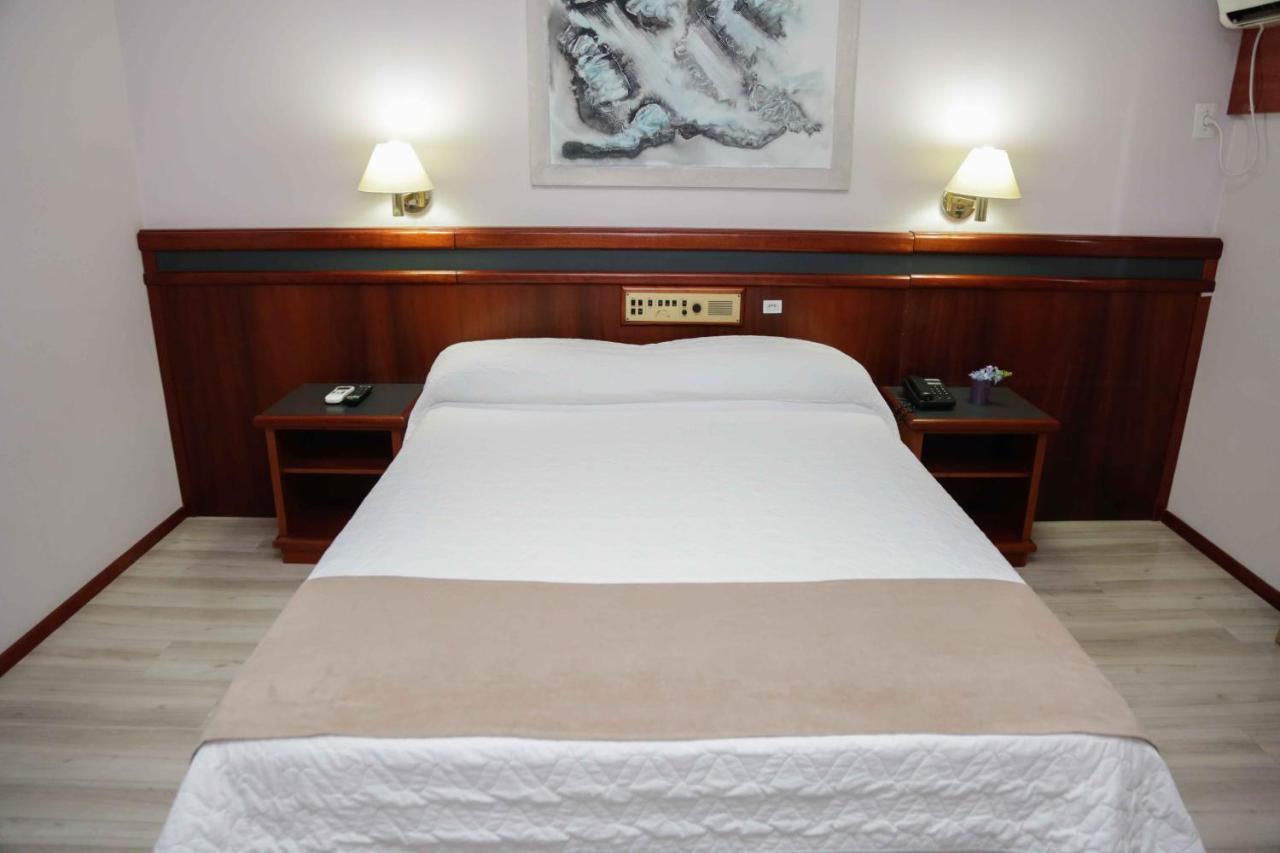 Susin Hotel Mafra Esterno foto