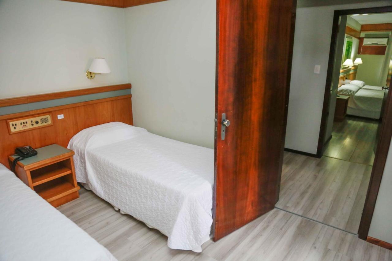 Susin Hotel Mafra Esterno foto